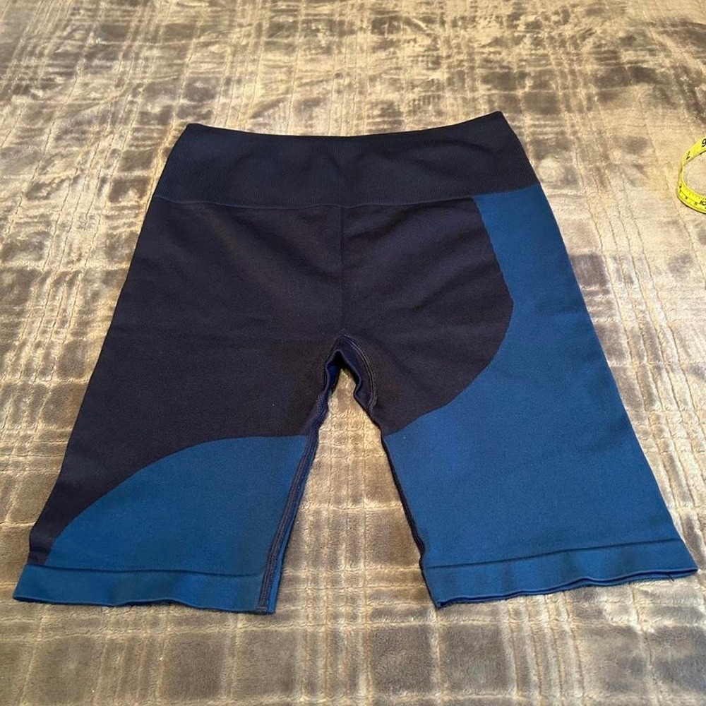 biker shorts